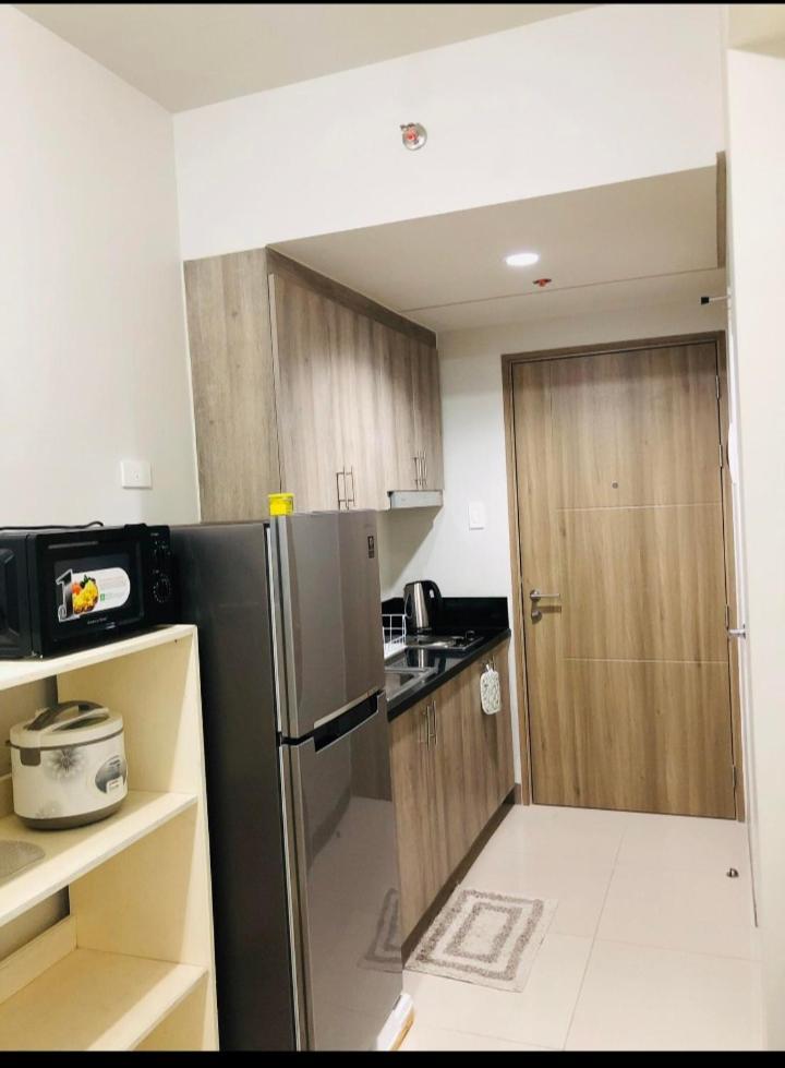 Cozy 1 Bedroom With Balcony Facing Pool Near Moa,ikea Near Apartment